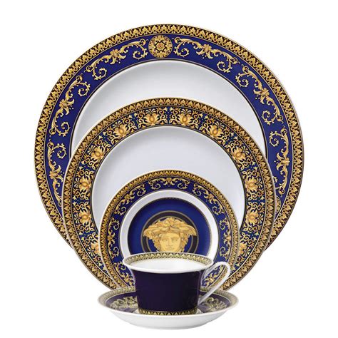 versace dish set.